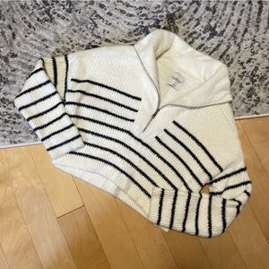Abercrombie Cropped Sweater